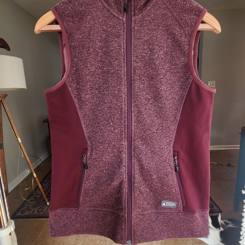 Eastern Mountain Sports Maroon Fleece Jacket